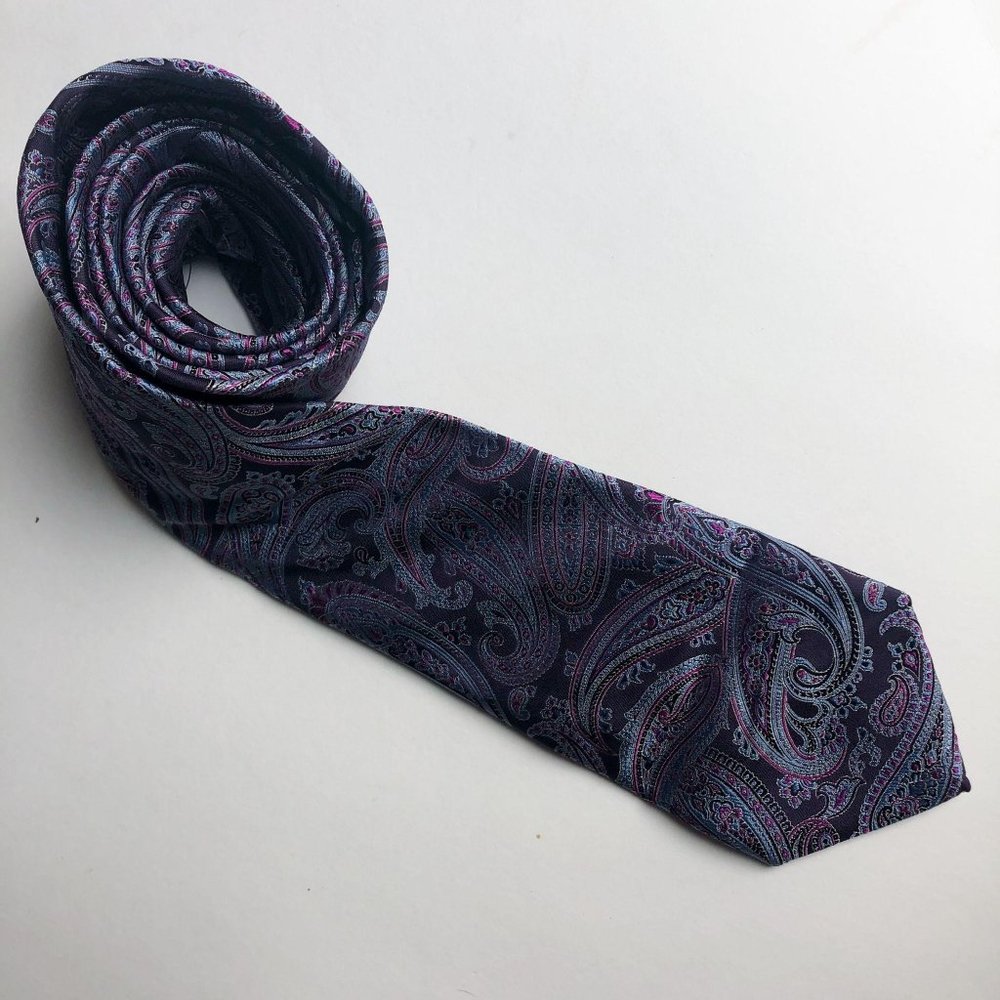 5/$25 SALE! 🏖Black Saks 5th Avenue 100% Silk Tie